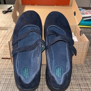 Propet Bilite Walker shoe